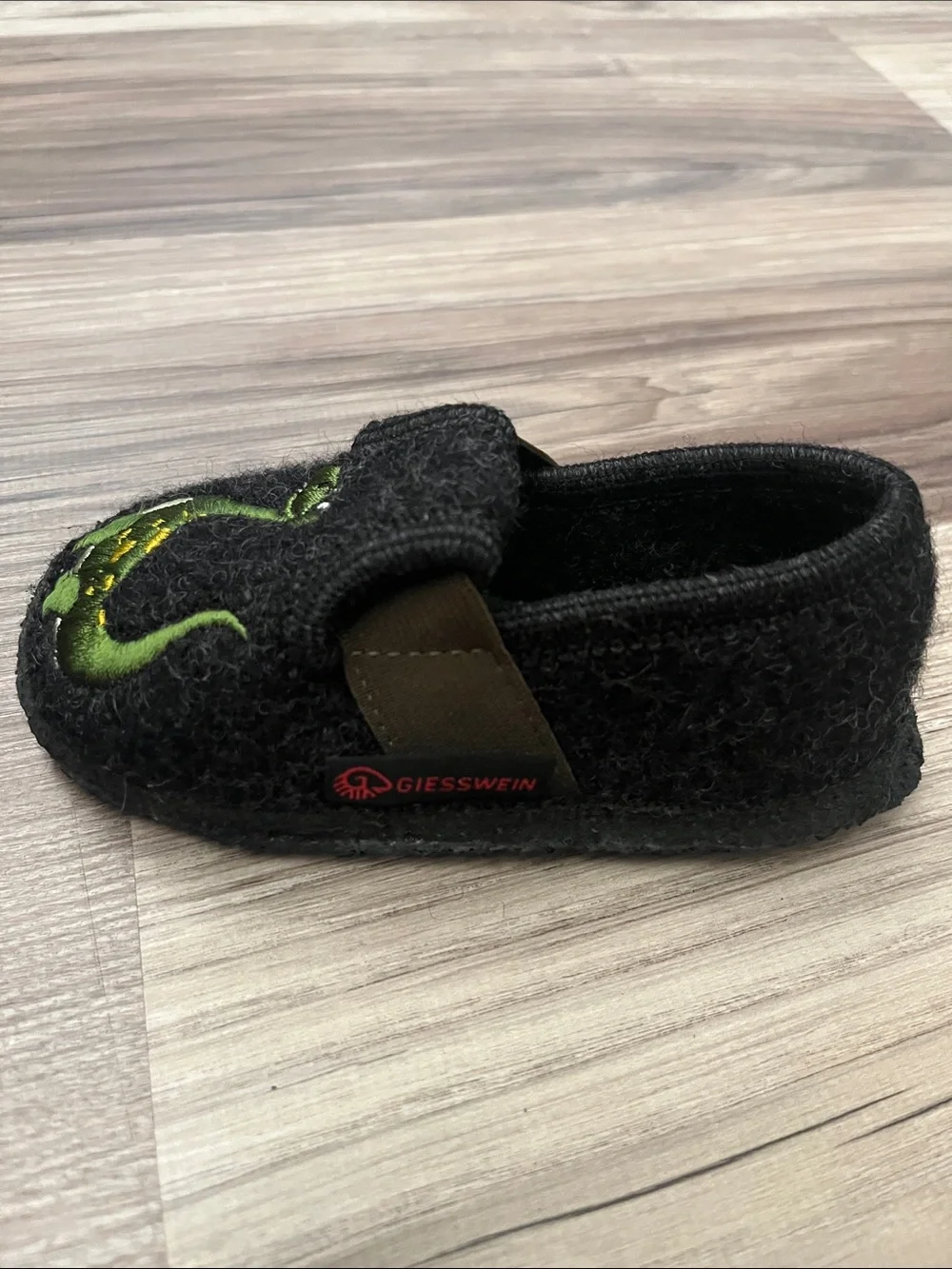 Geisswein toddler virgin wool slipper with non-slip rubber sole size 23 German